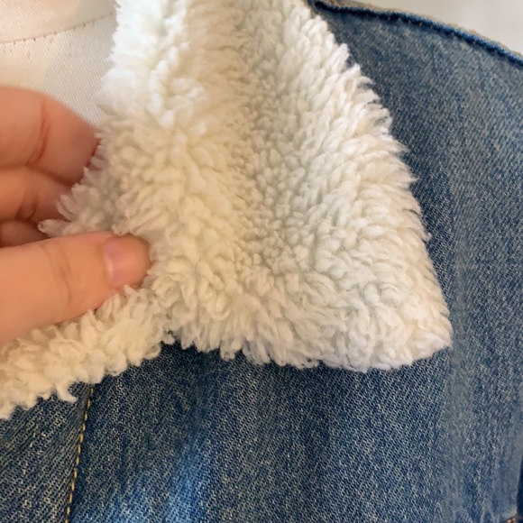 Levi Sherpa Trucker Jacket - Picture 6 of 8